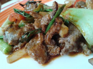 Asia Restaurant ECKE - Teppanyaki mit Gemüse, Rind und Huhn mit Thai Curry Sauce - Ecke - Wien