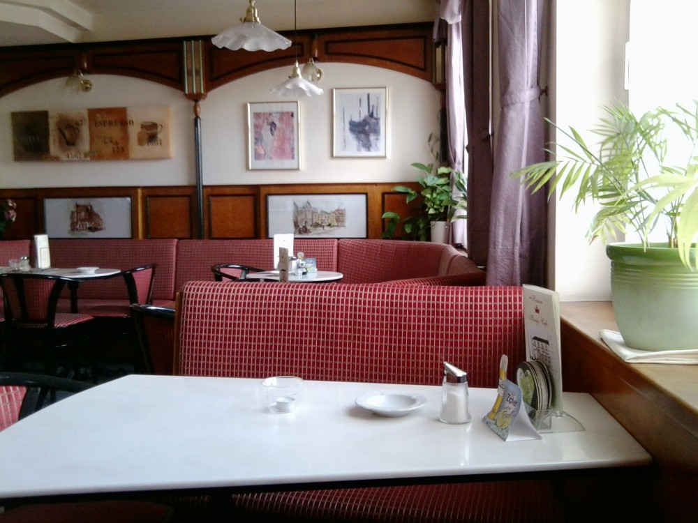 Pension König's Cafe Lokalinnenbereich - Hotel König Café-Restaurant - Wien