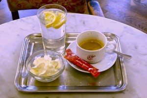 Café Sperl - Großer Mocca - trotz &quot;kurz&quot; keine wirkliche Cremabildung, mäßige Leistung ...