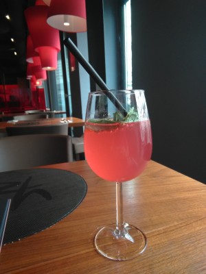 Ein alkoholfreies Grapefruit Getränk. Sehr gut. Erfrischend. - YORI Korean Dining - Wien