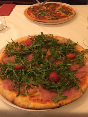 Pizza Tiziano - ausgesprochen gut