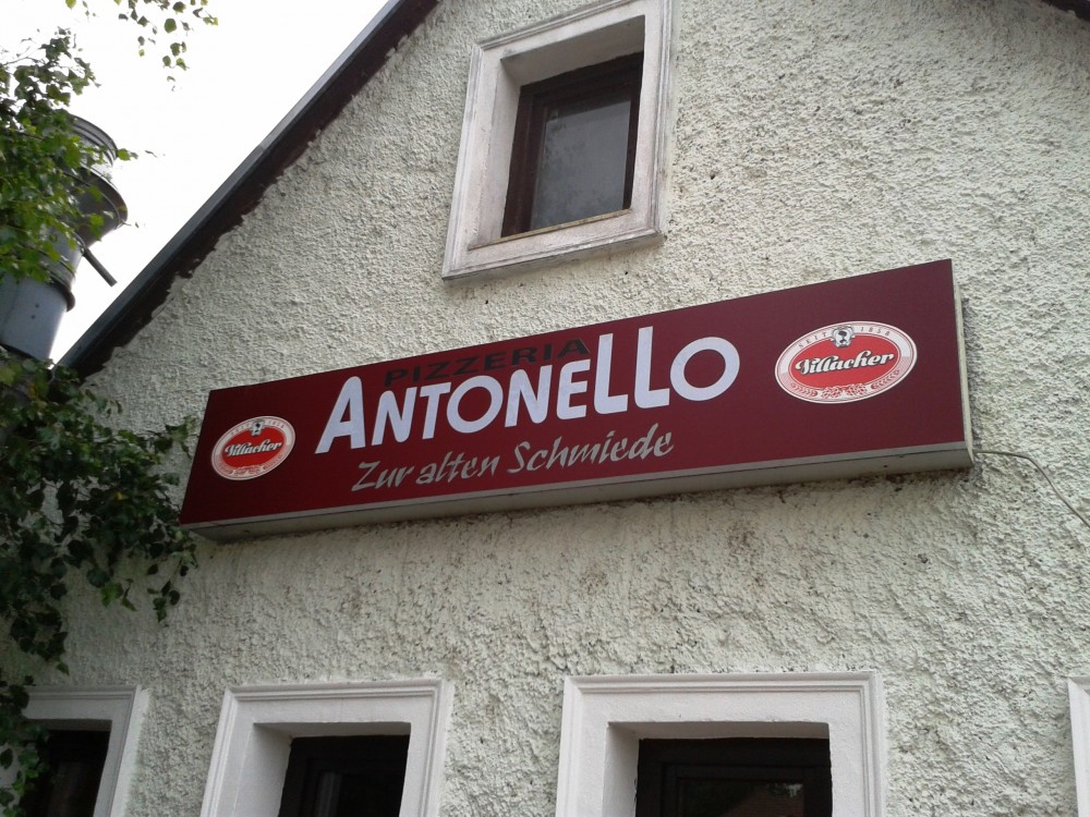 Pizzeria Antonello - Lokalaußenwerbung - Pizzeria Antonello - Gablitz