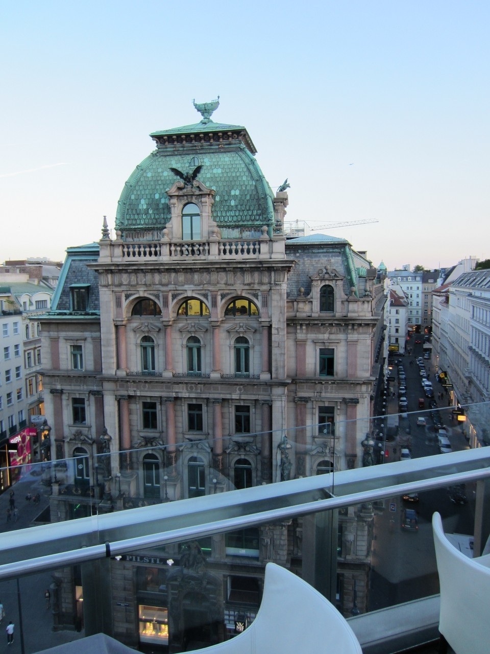 Blick auf das Palais Equitable - Do & Co Stephansplatz - Wien
