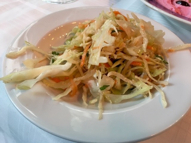 Salat, einer von vielen (gleichen). - Rembetiko - Wien