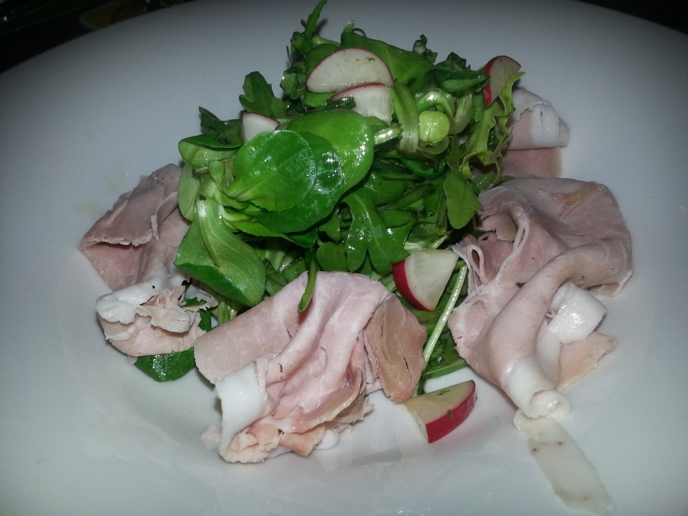 Salat mit Radieschen und Beinschinken vom Thum - Babenbergerhof - MÖDLING