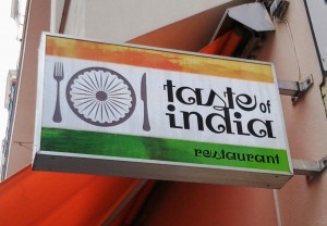 Taste Of India Außenreklame