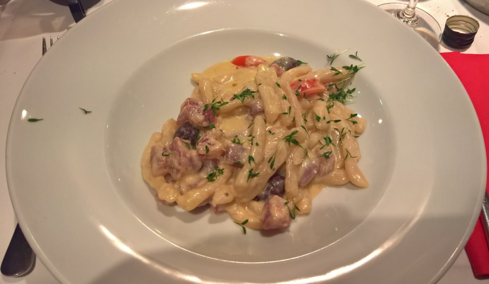 Strozzapreti mit Thunfisch, köstlich! - Osteria Dal Toscano - Wien
