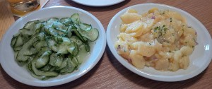 Gurken und Kartoffelsalat - Gasthaus Hansi - Wien