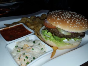Half Pound Burger - Clocktower American Bar & Grill - Wien-Süd - Brunn am Gebirge