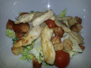 Caesar Salad mit gegrilltem Hendl & Grana - Babenbergerhof - MÖDLING