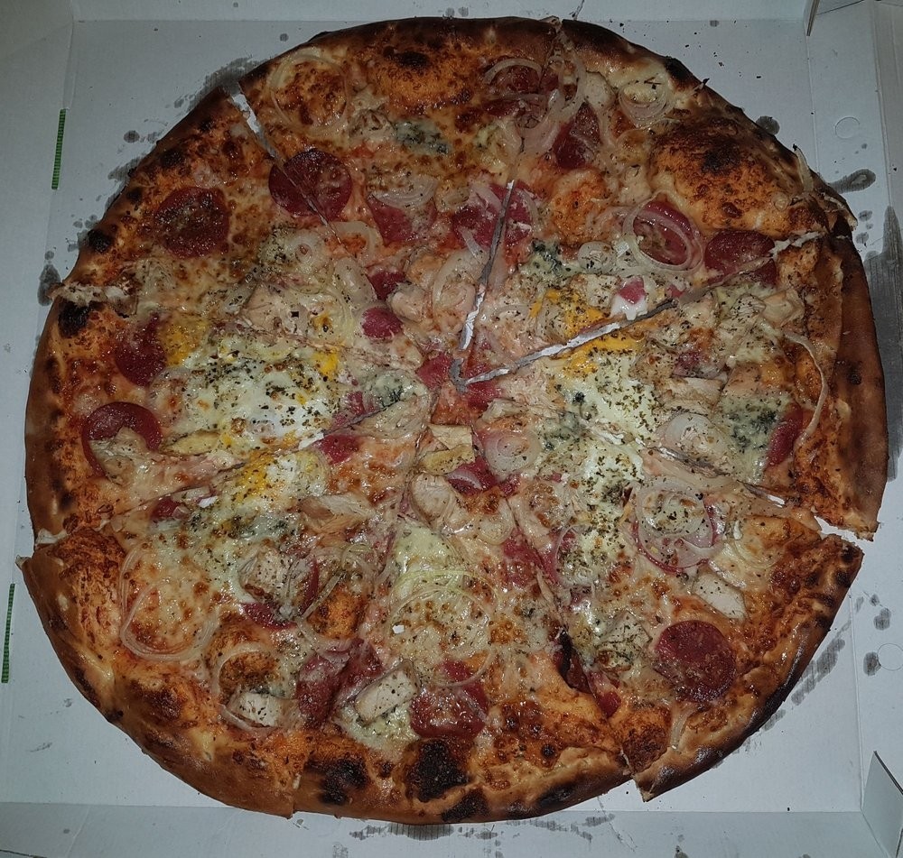 Party-Pizza 50cm Durchmesser - Quattro Due - Wien