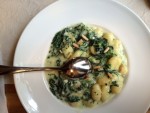 Gnocchi mit cremiger Spinat-Frischkäsesauce - Cafe-Restaurant Hummel - Wien