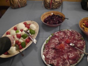 Antipasti Buffet: Salumiere, Mozzarella di Bufola, Mediterraneo (Verdure Miste) 