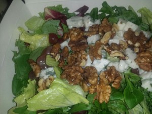 Salat mit Gorgonzola u. Walnuss gross - Burgerme - Wien