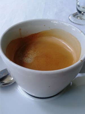 Am Nyikospark - Doppelter Espresso (EUR 3,50 - Nespresso)