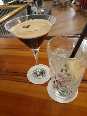 Espresso Martini und Gin Tonic - Reiter's Supreme Hotel - Bad Tatzmannsdorf