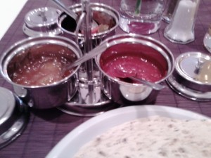 Taste Of India Papadom zu dreierlei Saucen gratis aufs Haus