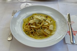 Pino - Spaghetti aglio, olio e peperoncino - e grana