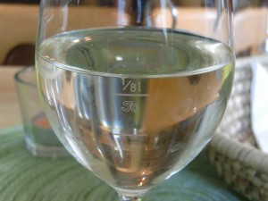 Buschenschank Bernhard - Das Weinglas gut gefüllt - Weingut Buschenschank Bernhard - Leibnitz