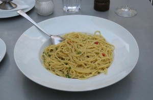 La Norma - Spaghetti aglio, oilo e peperoncici - First Class! (Foto aus 2017, aber Qualität ...