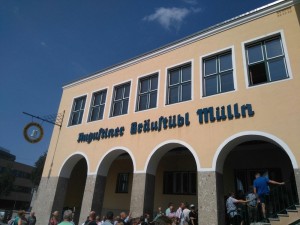 Kurz vor 15 Uhr - Augustiner Bräu - Salzburg