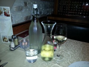 Hauswein + Wasser