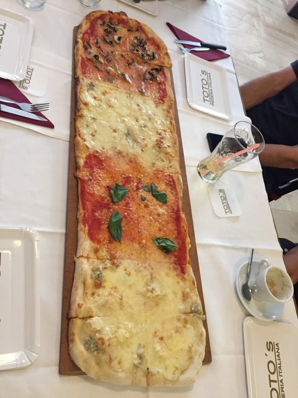 1 Meter Pizza - Toto's - Wien