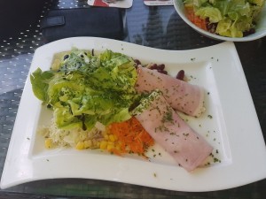 Schinkenrolle mit Salat - Schreiners - Laimbach am Ostrong