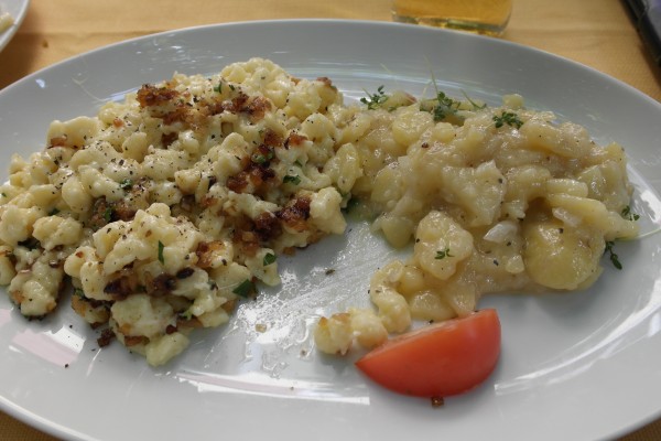 Käsknöpfle mit Kartoffelsalat - Rankweilerhof - Rankweil