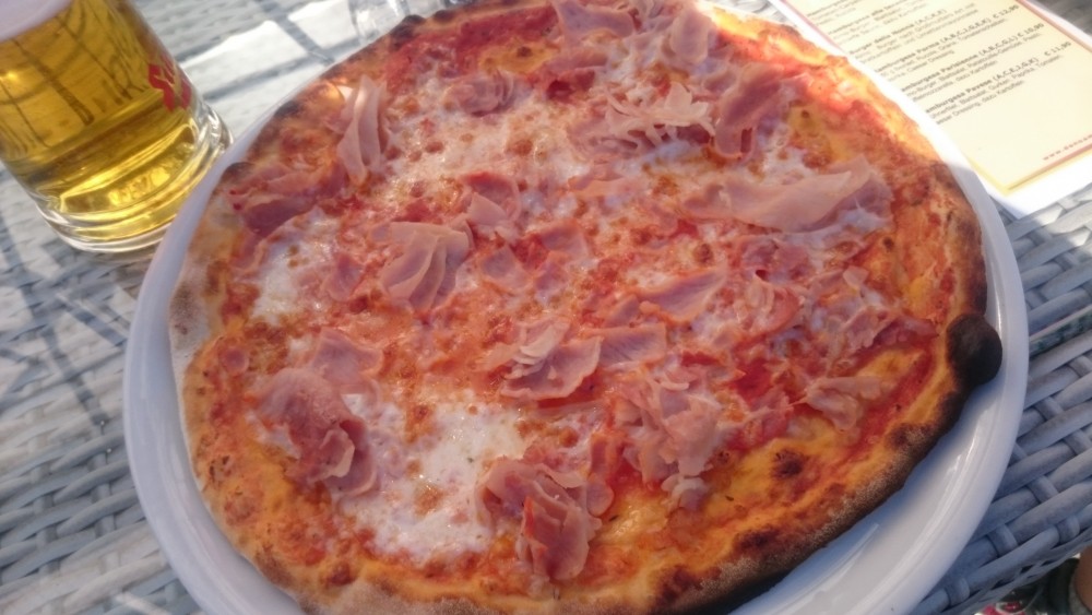 Pizza Cardinale - Pizzeria Don Camillo - Wien