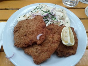 gebackener Leberkäse mit Majonäsesalat (Tagesgericht am 30.09.2012) - Fischerbräu - Wien
