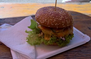Cheeseburger double, mit doppelt Fleisch...... - Donaublick Imbiss - Korneuburg
