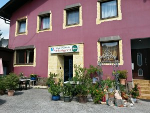 Aussenansicht + Gastgarten - Pizzeria Maigret - Graz