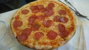 Pizza Salami - All'Italiana - Wien