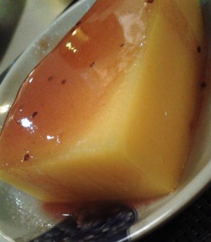 Mishi - Mango-Pudding mit Erdbeersauce (gratis)