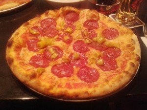 Pizza Diavolo - tre amici - Graz