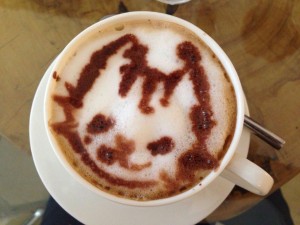 Cappuccino mit Katzenbild - Café Neko - Katzencafé - Wien
