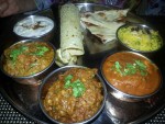 Thali Platte - Beef Korma, Pork Vindaloo, Tulsi Chicken Curry