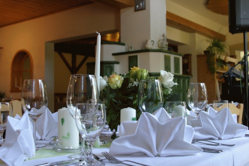 Tisch gedeckt für eine Hochzeit - Der Winzerhof - Achau