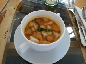Karottensuppe mit Croutons