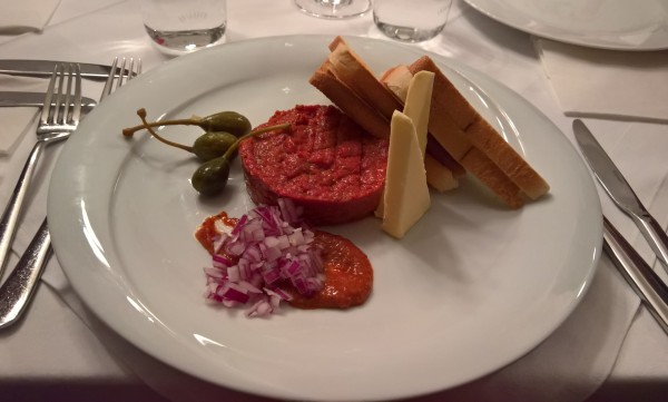 Beef Tatar klein - Herbeck - Wien