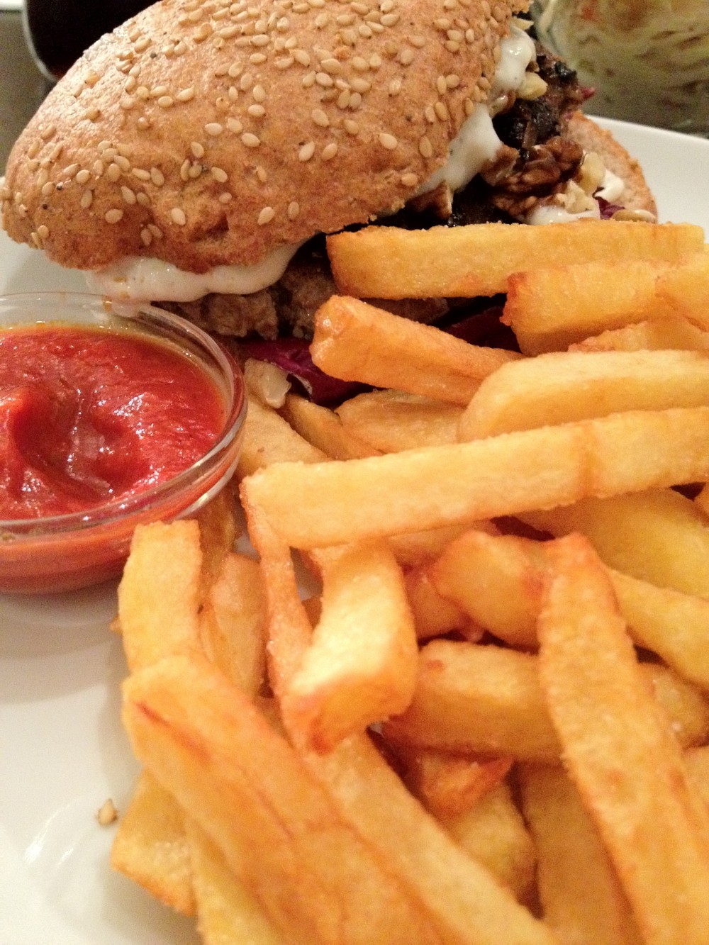 Gorgonzola Burger sehr lecker, derzeit auf Sommerpause kommt aber ... - die burgermacher - Wien