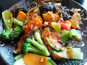 EBI - 5. Gang-Saison Gemüse mit Gong-Bao Sauce (scharf)