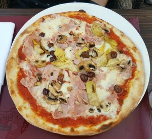 Pizza Quattro Stagioni - Restaurant Fratelli - Berndorf