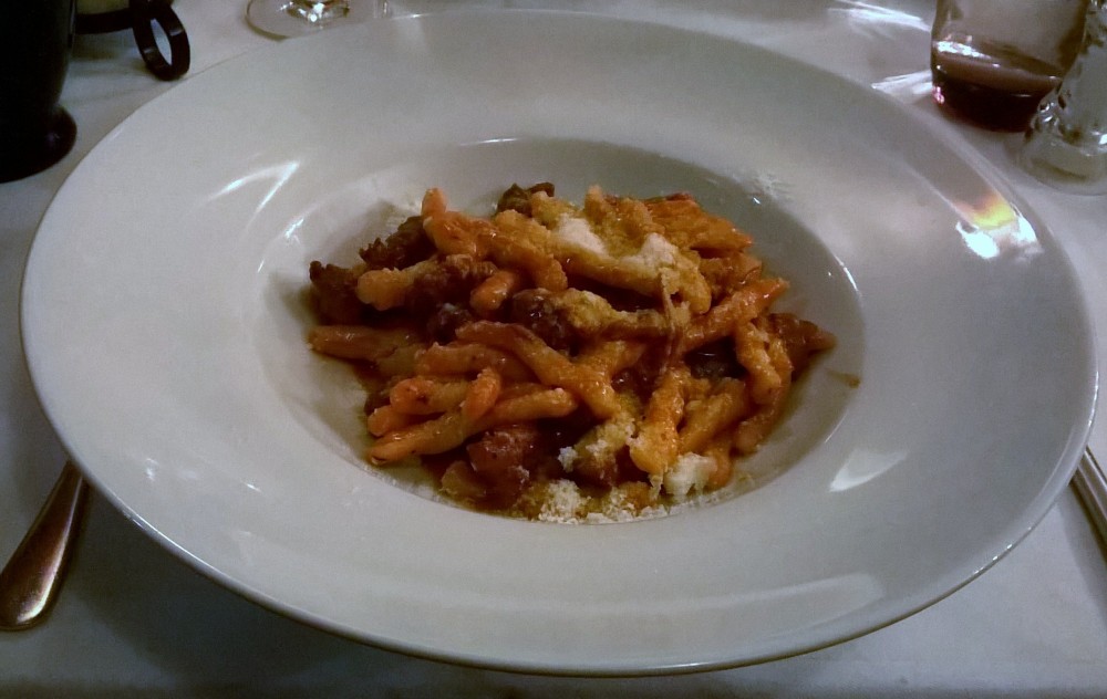 Strozzapreti mit Salsiccia, sehr gut..... - Osteria Dal Toscano - Wien