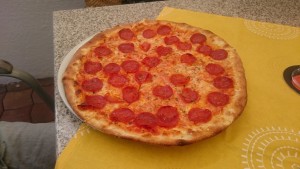 Pizza Salami (scharfe Salamino statt normaler Salami)