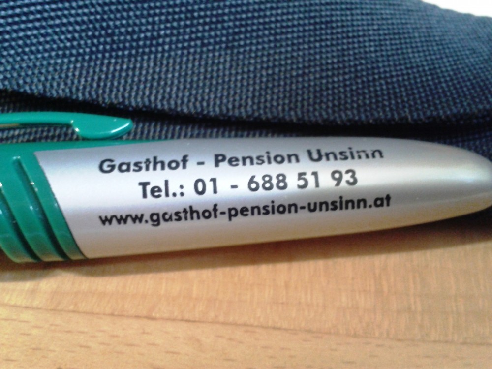 Unsinn - Nette Visitenkarteübergabe - Gasthof - Pension Unsinn - Wien