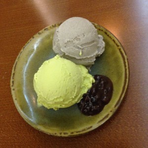 Grüner Tee und schwarzer Sesam - Eis - Nihon Bashi - Wien