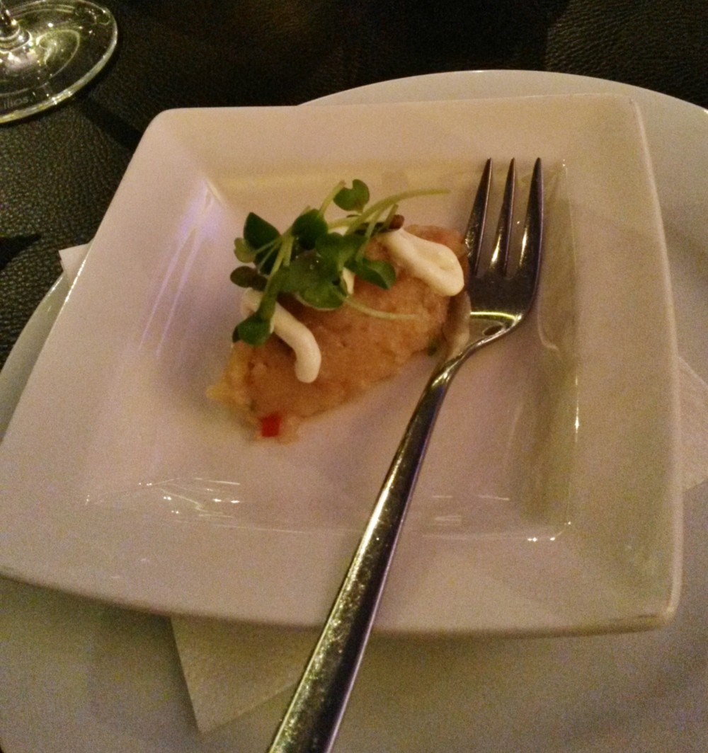 Gruß aus der Küche - Fischtatar mit Walnuss-Mayonnaise - Schlossbergrestaurant - Graz