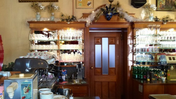 Tür zur Küche - Cafe Bellaria - Wien